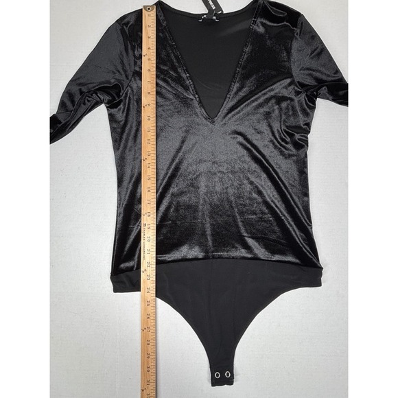 Express Black Velvet Deep‎ V-Neck Long Sleeve Bodysuit Top Large Y2K SEXY NWT - Picture 7 of 9